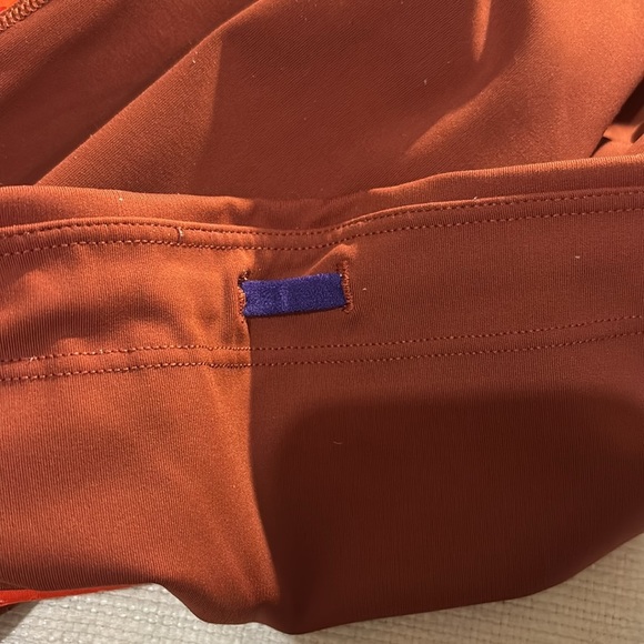 Athleta Ultimate Stash Pocket Colorblock Activewear 7/8 Tight Size Small - Picture 9 of 10